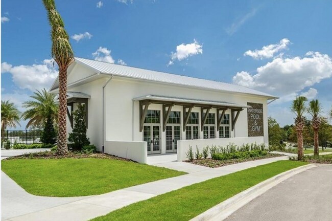 Building Photo - 4 bedroom 3.5 bath Solar Panels, The Cove at Waterside, LIKE NEW!