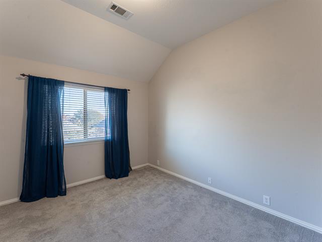 Building Photo - 8240 Lauren Way