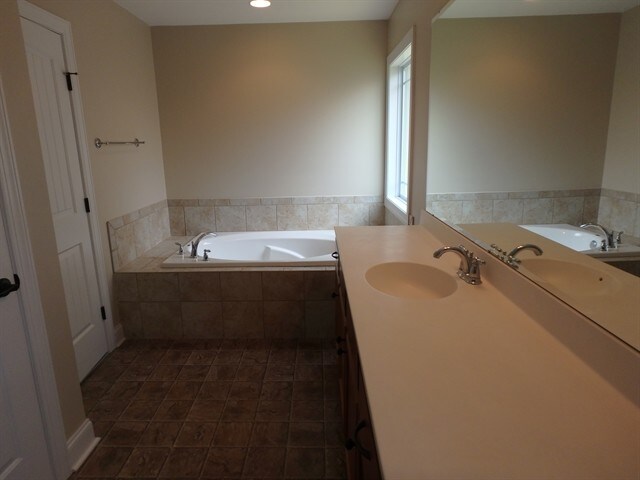 Building Photo - 1254 Clancy Dr NE