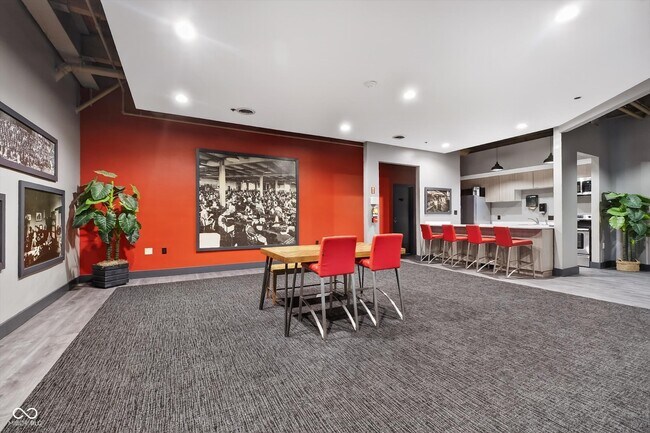Building Photo - 430 N Park Ave