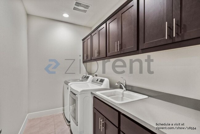 Building Photo - 842 Anson Ln