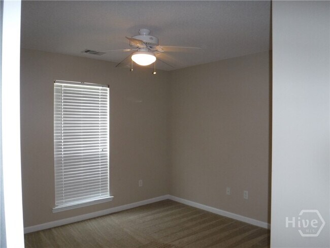 Building Photo - 86 Carlisle Ln