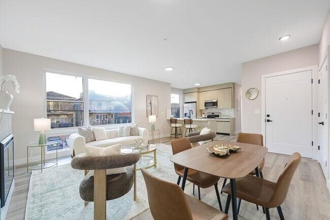 Building Photo - 304 61st St