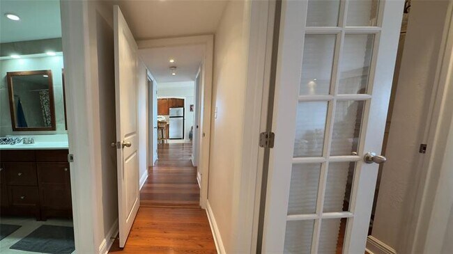 Building Photo - 3430 Galt Ocean Dr