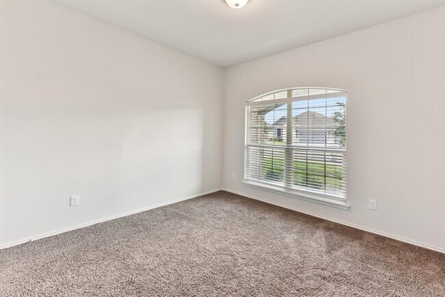 Building Photo - 133 Nathaniel Dr