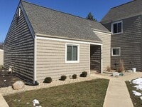 Building Photo - Spacious 2 Bedroom with LOFT!