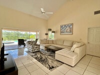 Building Photo - 12853 Bellerive Dr