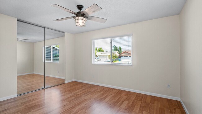 Building Photo - 1623 Oneel Dr