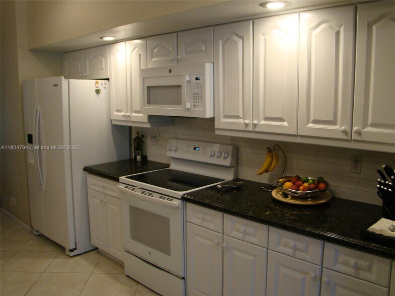 Building Photo - 3502 Dunes Vista Dr
