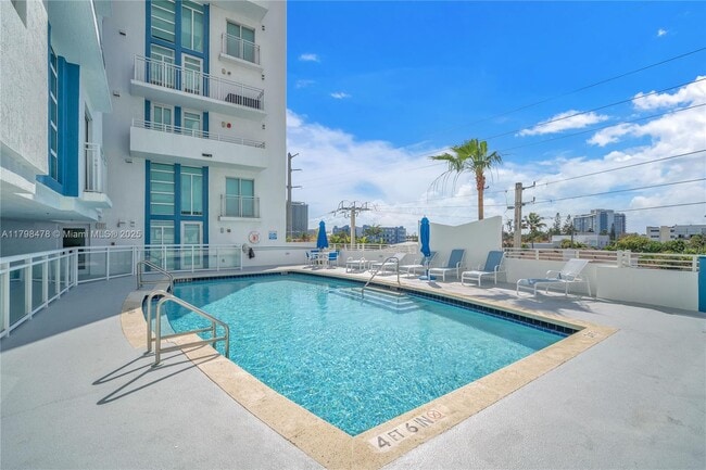 Building Photo - 7600 Collins Ave