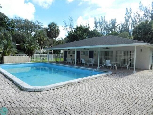 Building Photo - 5080 SW 64th Ave