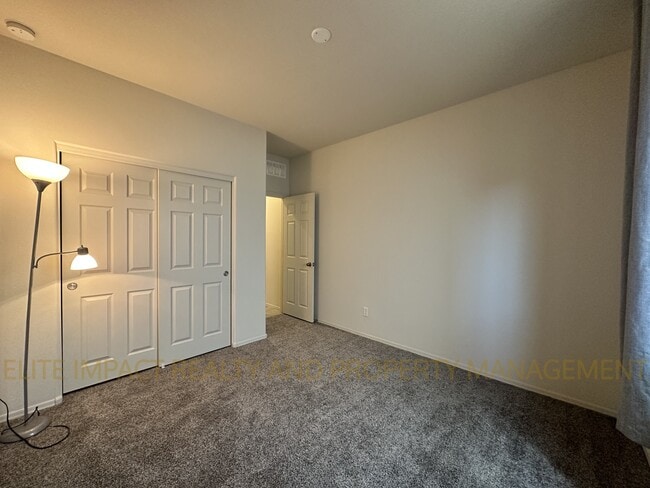 Building Photo - 6612 E Via De Los Compas