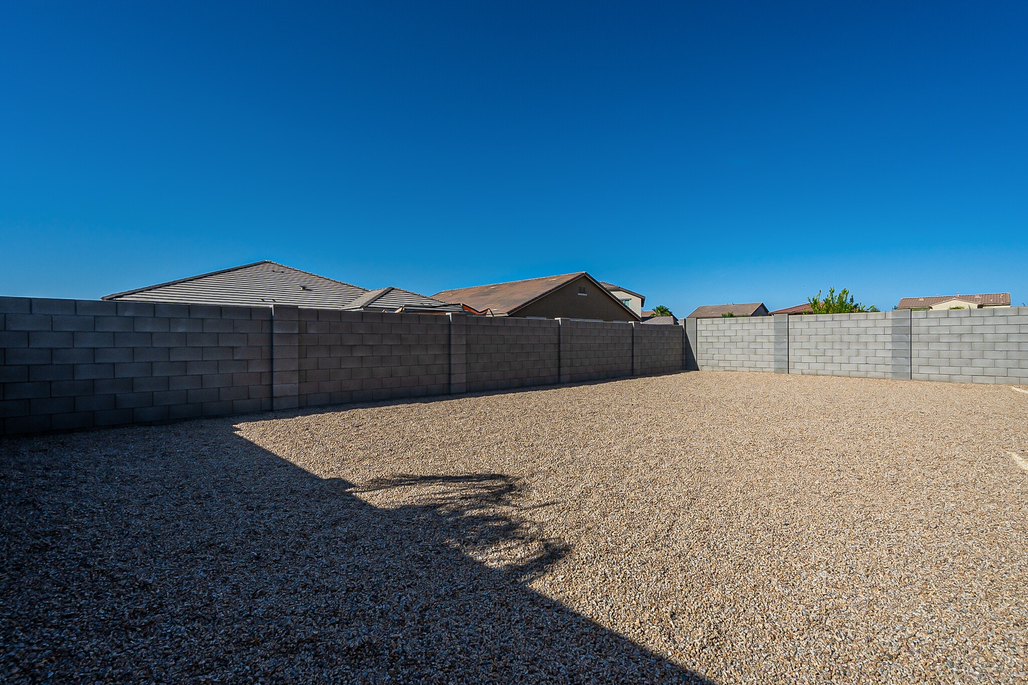 Building Photo - 15877 W Mauna Loa Ln