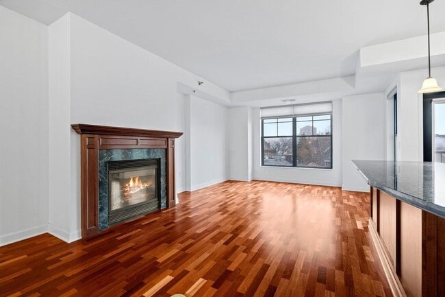 Building Photo - 317 Groveland Ave