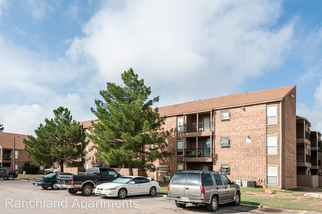 Building Photo - 2 br, 2 bath Apartment - 1212 E. Wadley Ave