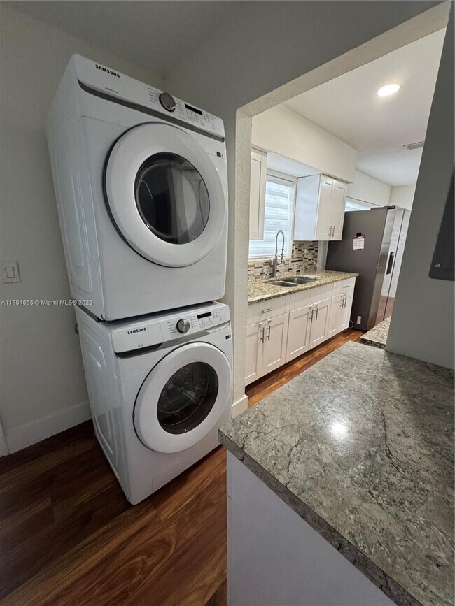 Building Photo - 11530 SW 139th Terrace