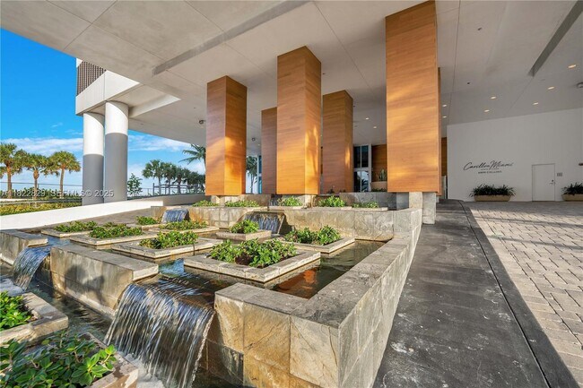 Building Photo - 6899 Collins Ave