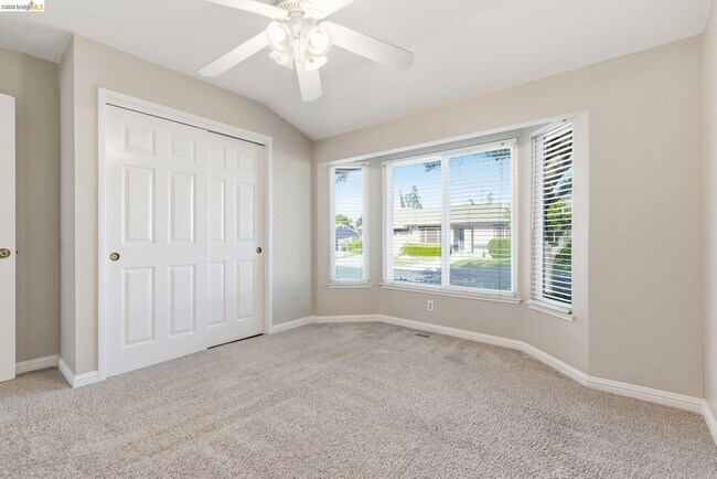 Building Photo - 1077 Bellamy Ct