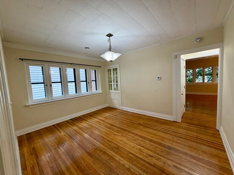 Building Photo - 125 Elmwood Ave