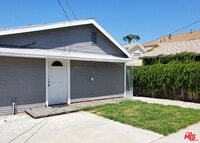 Building Photo - 142 Serrano Ave