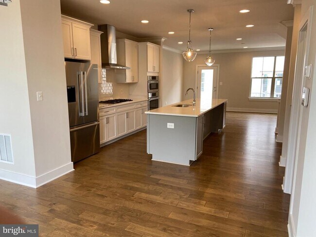 Building Photo - 5118 Ridgeview Retreat Dr