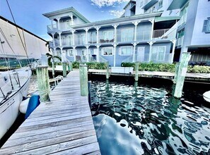 Building Photo - 2415 NW 16th St Rd