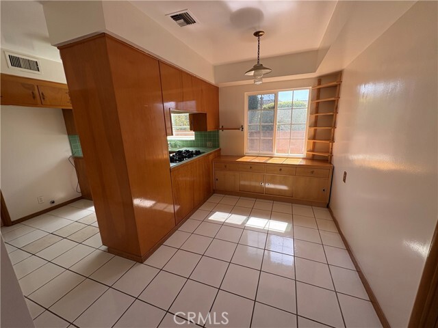 Building Photo - 725 N Butterfield Rd