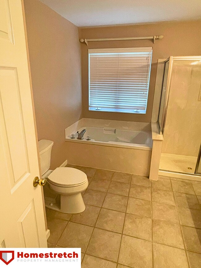 Building Photo - Beautiful 4 Bed 3 Bath Home For Immediate ...