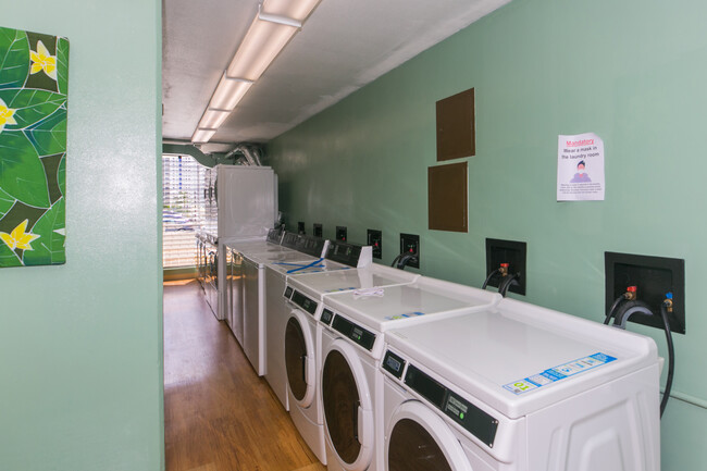 shared laundry on the 8th floor - 1765 Ala Moana Blvd