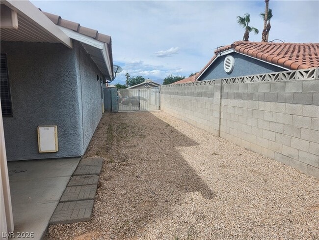 Building Photo - 7329 Lattimore Dr