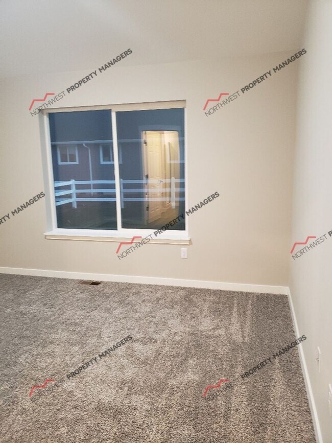 Building Photo - STATUS: AVAILABLE  | R245A | $2095 *** 1 ST FULL MONTH FREE - MOVE IN SPECIAL!!!