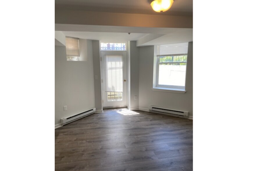 Building Photo - 111 Jersey St