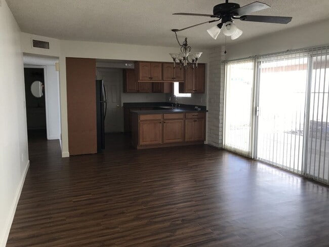 Building Photo - NEW LOWER PRICE!  Call for a showing. (928) 453-2606