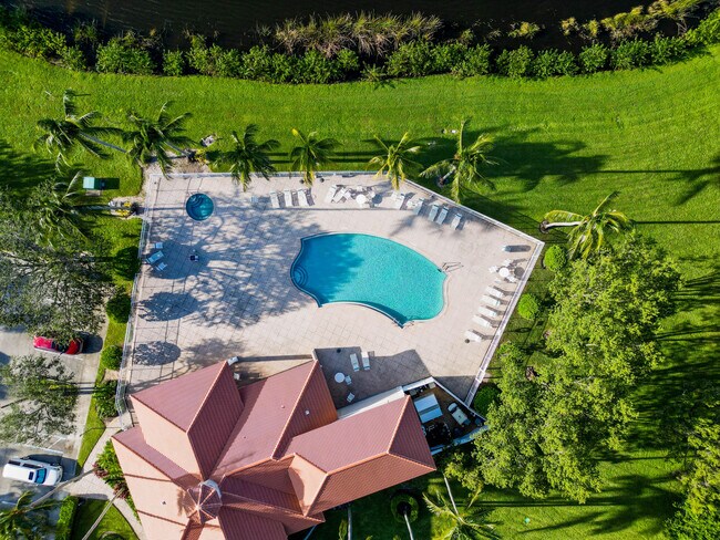 Building Photo - 6916 Crooked Fence Dr