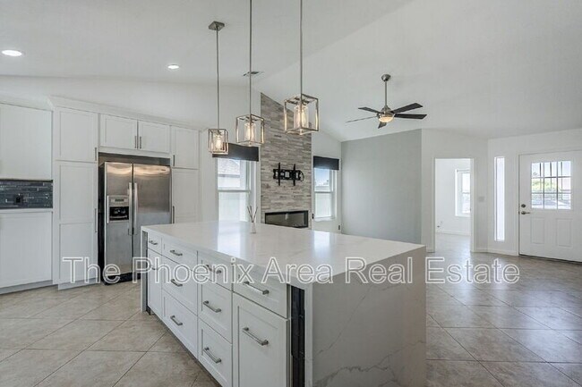 Primary Photo - 3778 E Acoma Dr