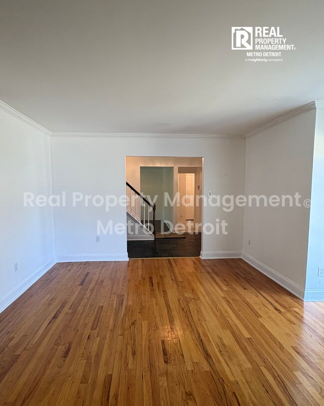 Building Photo - 4-Bedroom Single-Family Home in Troy, Michigan