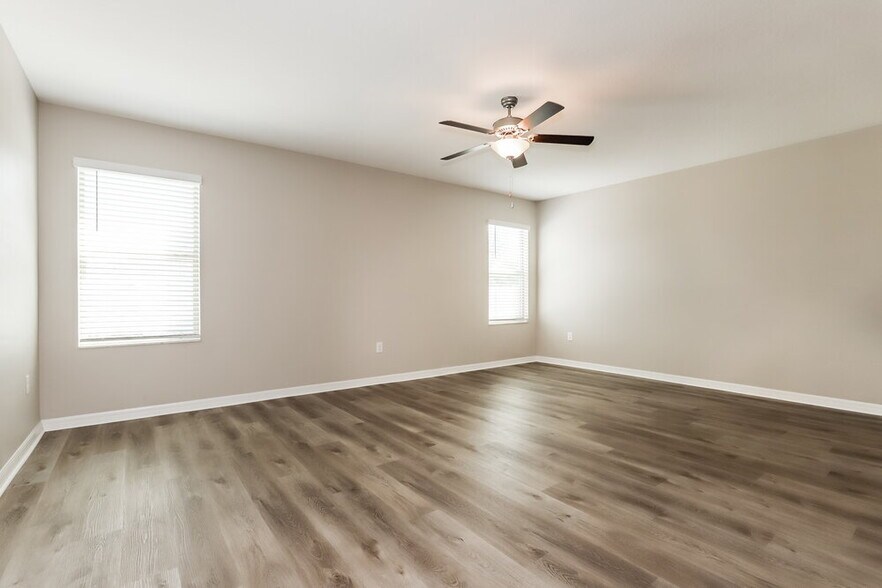 Building Photo - 10518 Strawberry Tetra Dr