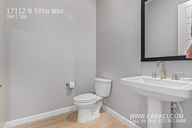 Building Photo - 17112 N 50th Way