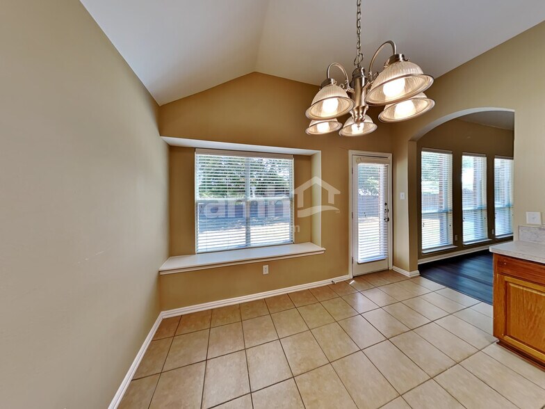 Building Photo - 206 Ephraim Dr