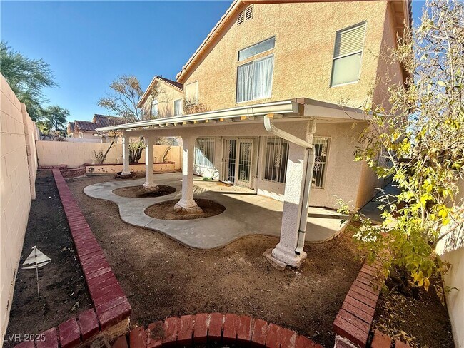 Building Photo - 3745 Bossa Nova Dr