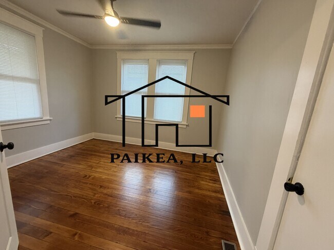 Building Photo - 2915 Burroughs St
