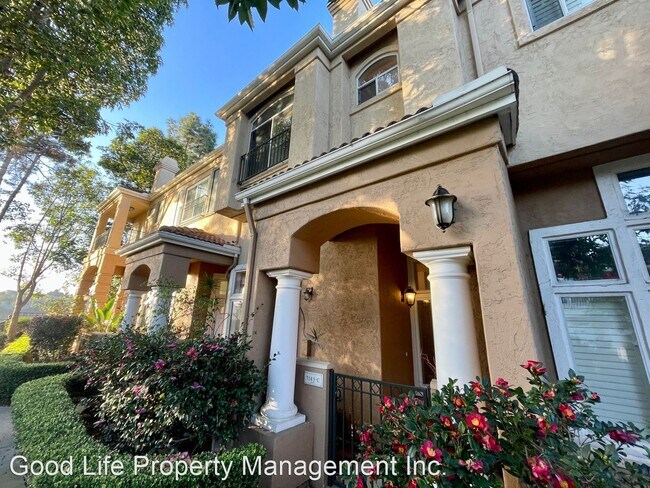 Primary Photo - 2 br, 2.5 bath House - 7145 Calabria Ct Un...