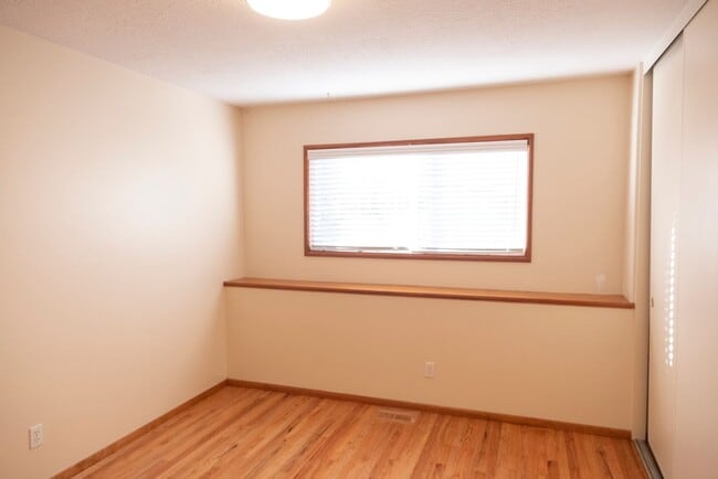 Building Photo - 9054 SW 38th Ave