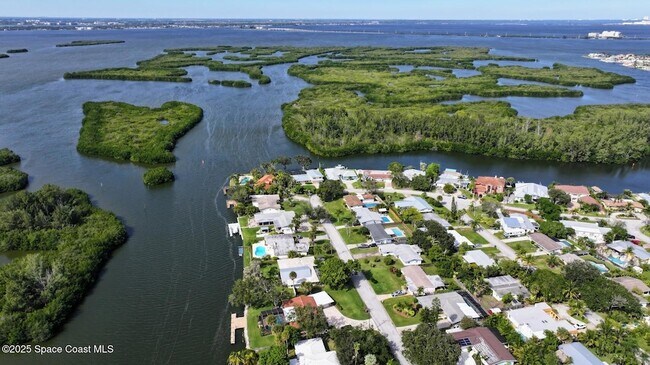 Building Photo - 778 Nassau Rd