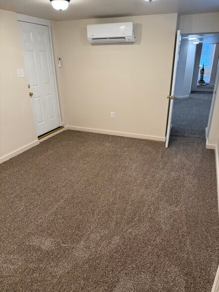 Building Photo - 215 W Lafayette St