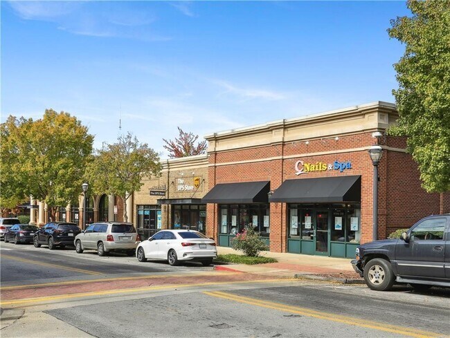 Building Photo - 1261 Caroline St NE