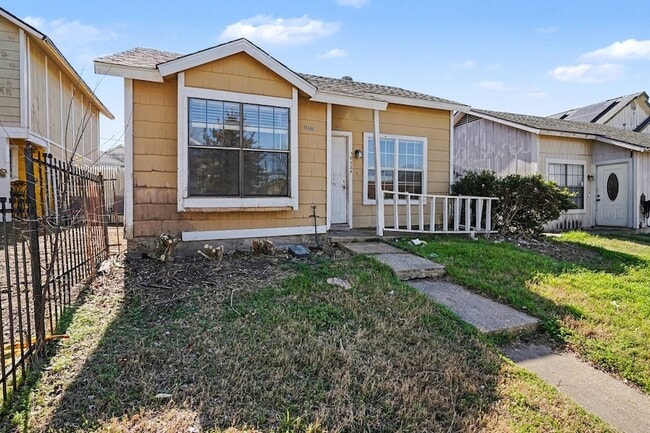 Building Photo - 10328 Chelmsford Dr