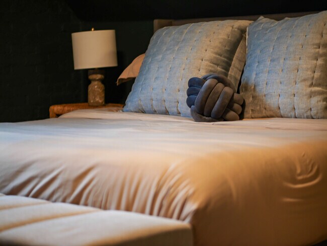 Building Photo - 3621 Silsby Rd