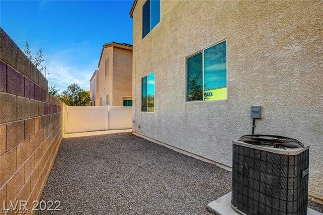 Building Photo - 7658 Crystal Village Ln