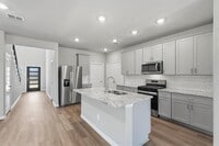 Building Photo - 712 Leavenworth Dr